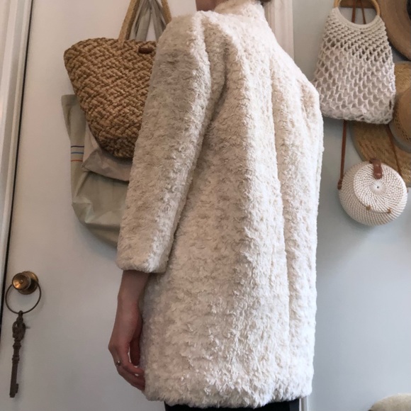 URBAN OUTFITTERS TEDDY COAT - Picture 6 of 15